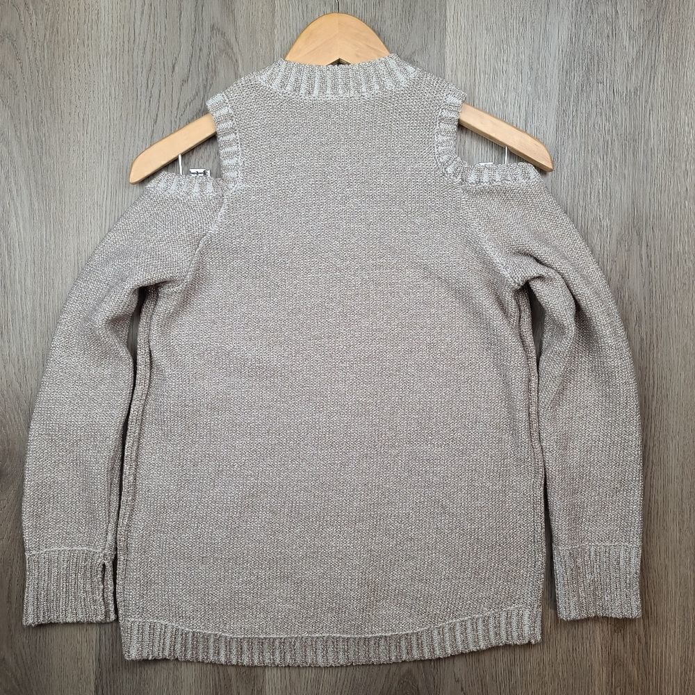 BCBGMaxAzria Cold Shoulder Sweater size XS - Picture 5 of 6